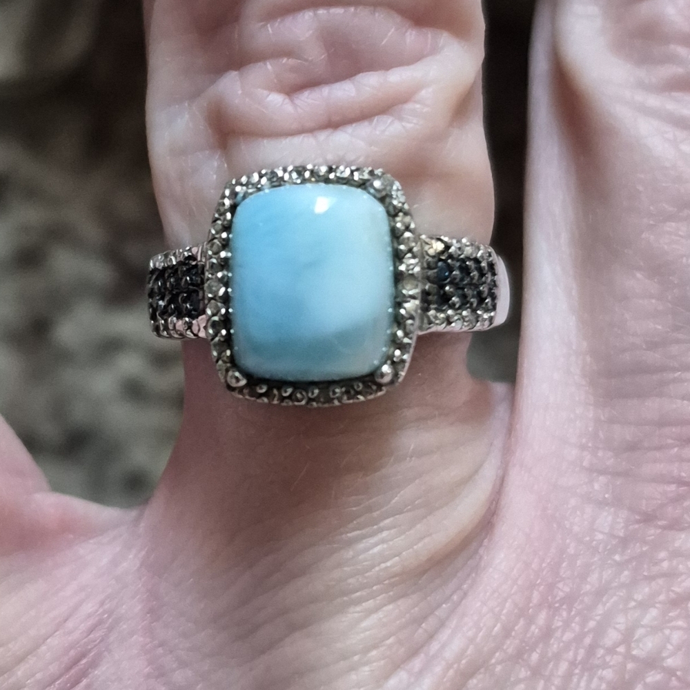 Elegant Silver and Blue Stone Ring Size 9